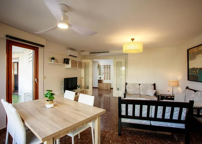 Gandiacentrum Apartamento *